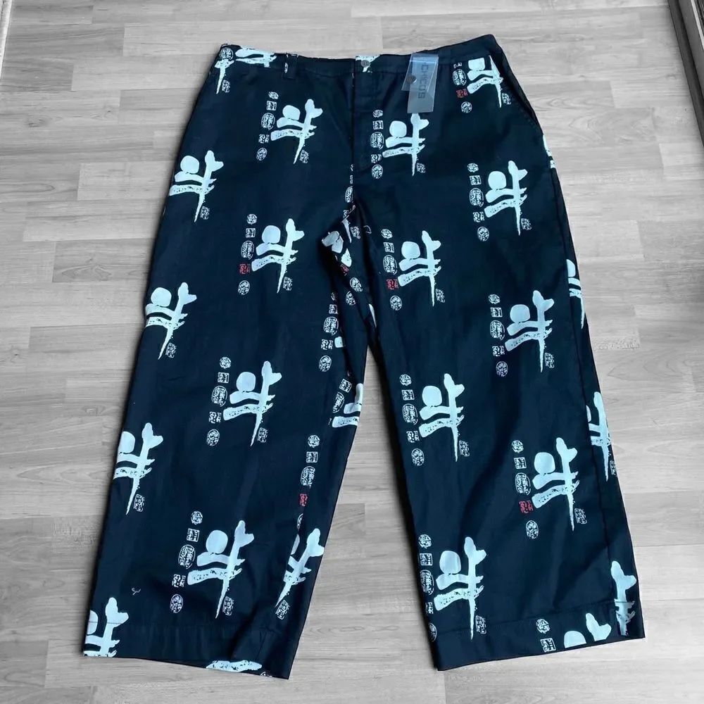 Chico’s Calendar Dean Cropped Pants Asian Abstract Size 16 NWT